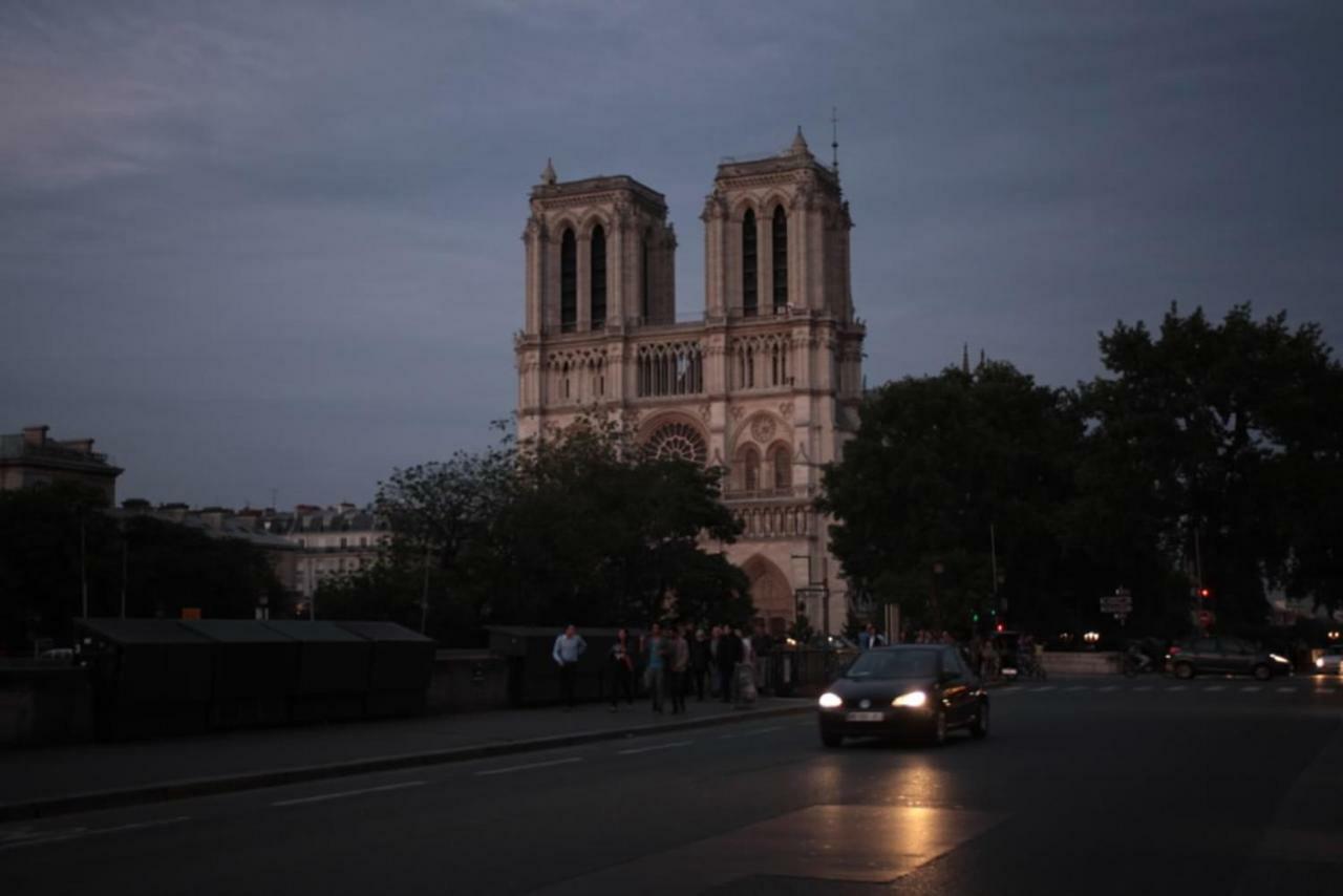 Saint Michel Notre Dame Paris Exterior foto